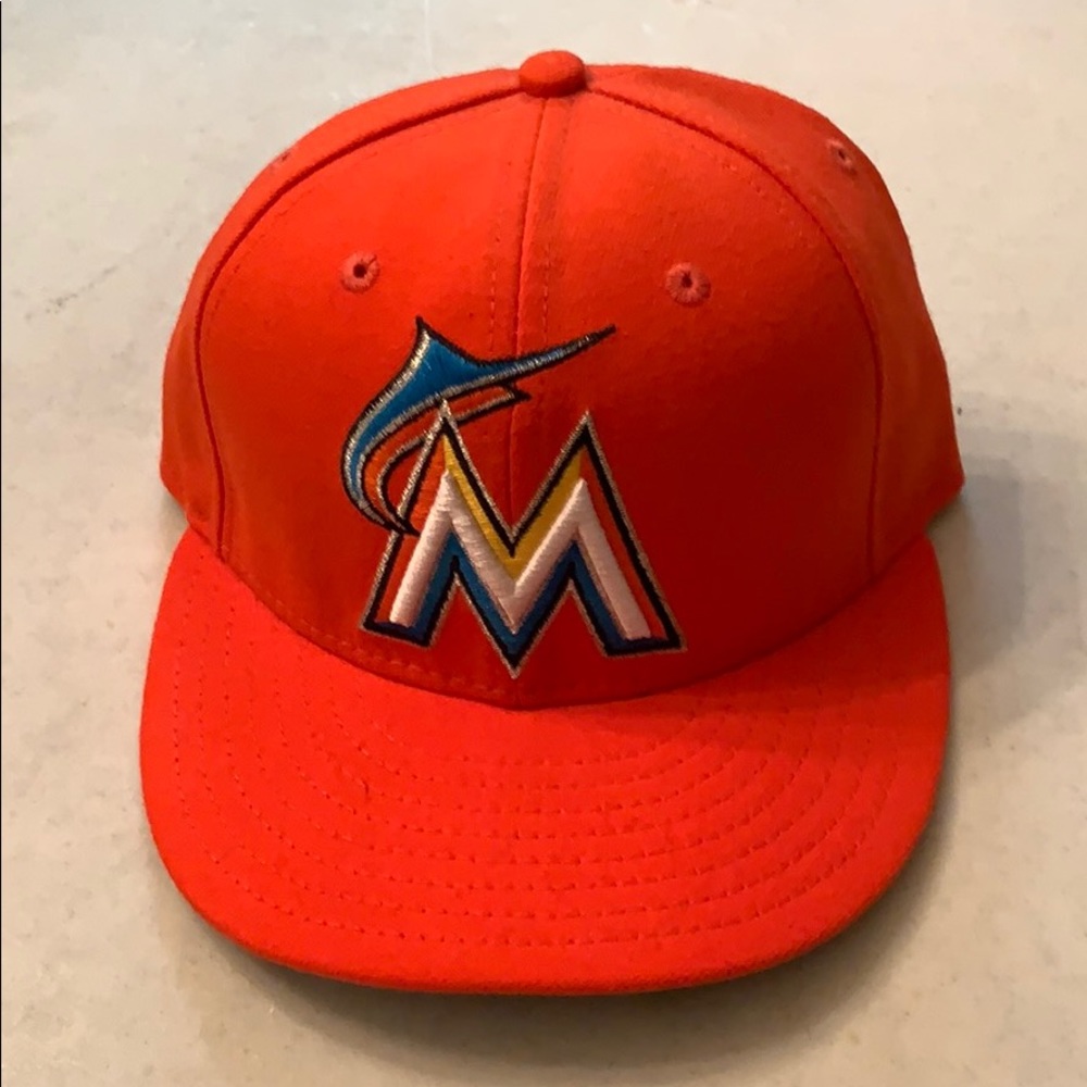 Men’s Miami Marlins hat. Size 7 1/8